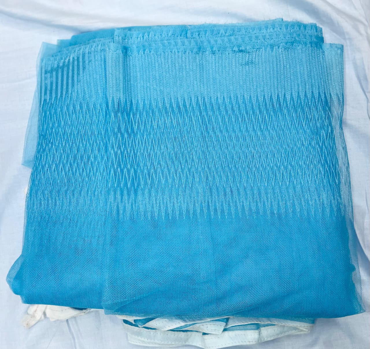 ম্যাজিক মশারি ২৪ কুঁচি ওয়ালা সাইজ (৬×৭)। b4